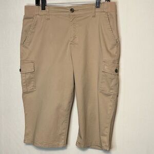 Lee Pants Womens 12 Med Beige Cargo Capri Mid Rise Comfort Stylish Ladies.